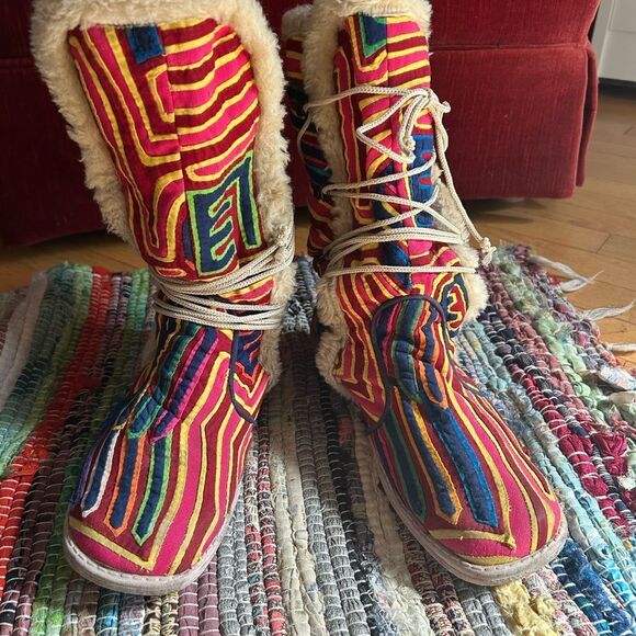 Artemola Handmade Women's Mola Lace Up Boots Size 38 / 8.5 - Picture 2 of 16